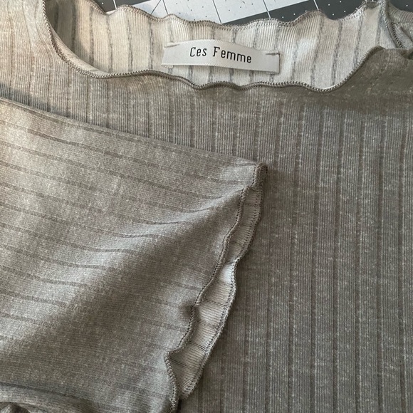 Grey, ribbed, short sleeve top - Picture 2 of 5